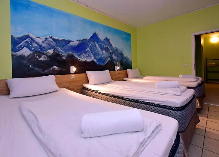 Ambiente By Next Hotel 2*
